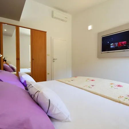 Mornar-1 By Interhome *