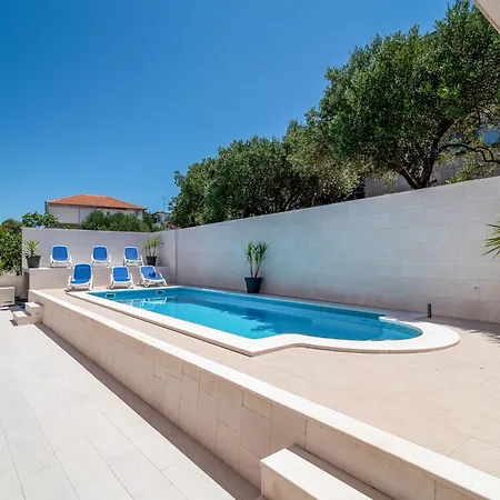 Mornar-1 By Interhome Trogir