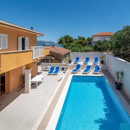 Mornar-1 By Interhome Apartament Trogir